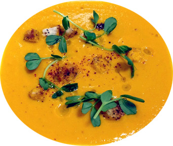 carrot-ginger-curry-soup-cespelette-routons